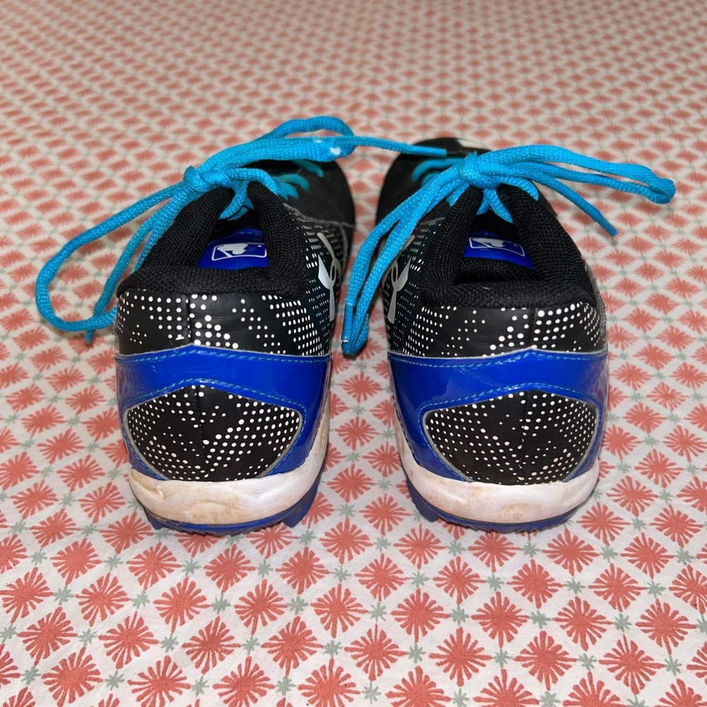 Under Armour black and blue soccer cleats youth size 3.5 - Picture 9 of 12